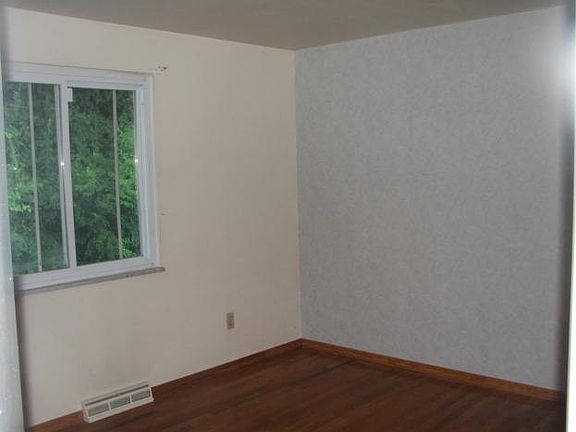 4th image of 431 Sherrick Dr