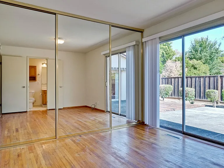 1109 White Cliff Dr — Photo 46