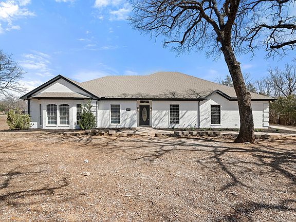 2nd image of 894 Tate St