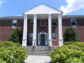 391 Reef Rd, Fairfield, CT