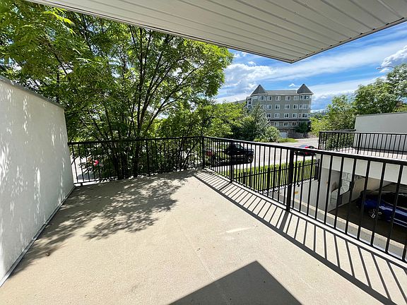 4th image of 10414 Main St #323a514f0