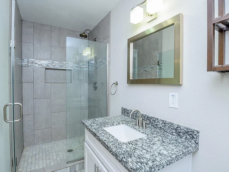3630 Zoch Ln — Photo 21