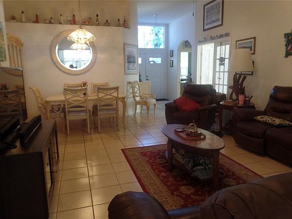 4th image of 3409 Fernwood Dr