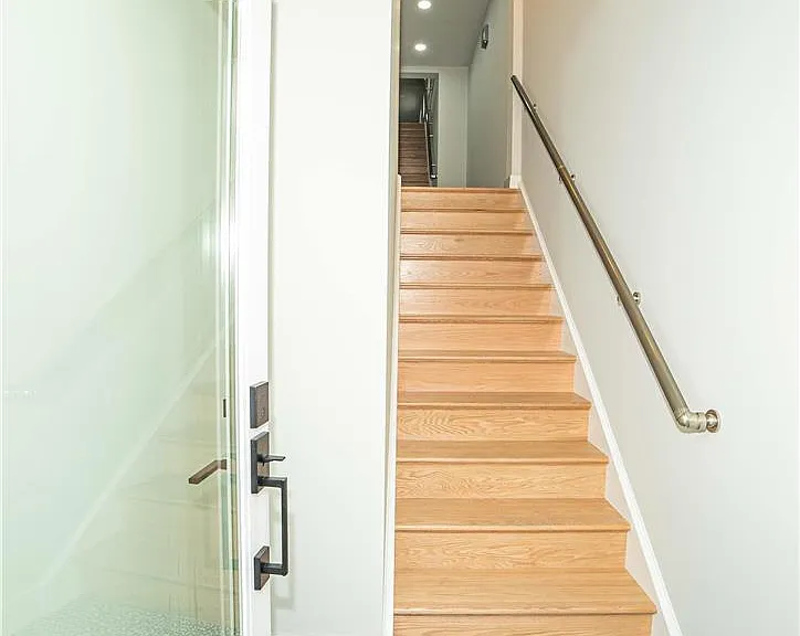521 Ferry St #PENTHOUSE — Photo 10