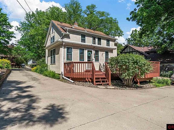 5th image of 123 Franklin Ave