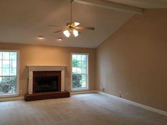 5th image of 505 Shirley Pl