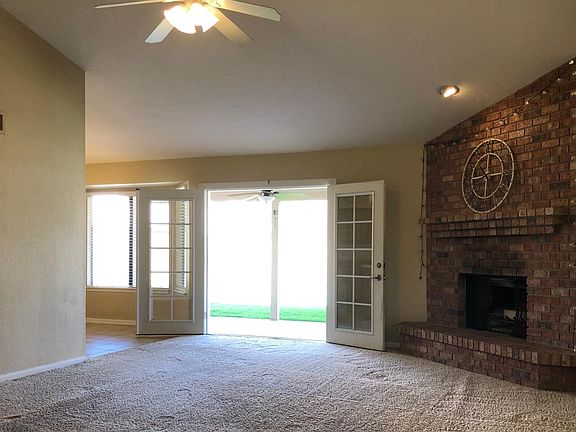 4th image of 420 E Meadows Ln