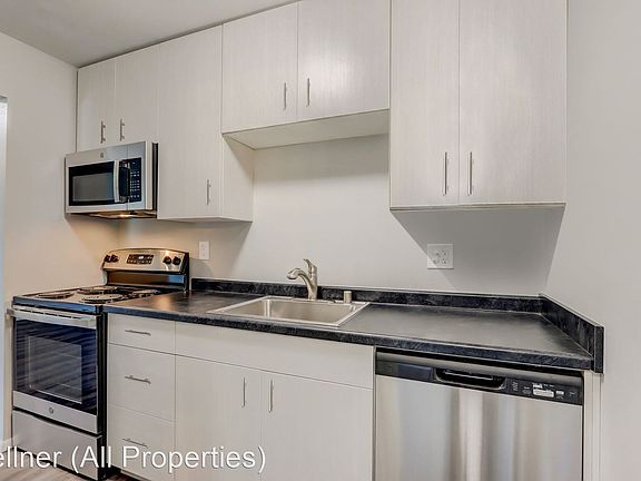 2nd image of 811 W Grange Ave #104