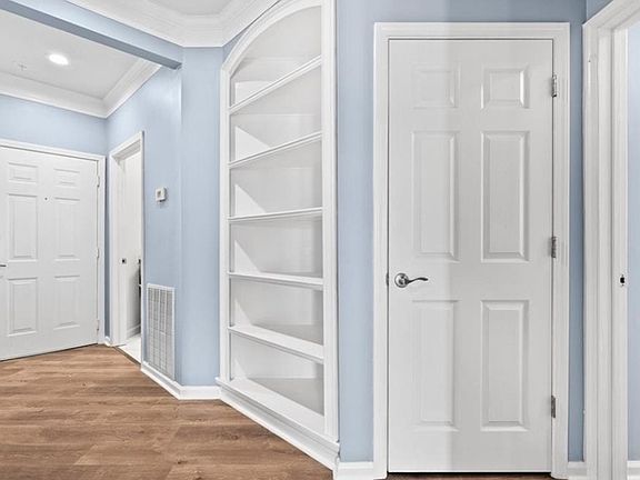 4th image of 1850 Cotillion Dr Unit 2417