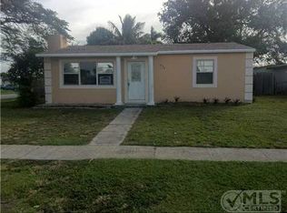 2324 Beech Rd, West Palm Beach, FL 33409