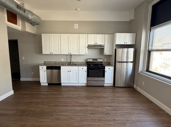 22 Richard St, New Haven, CT