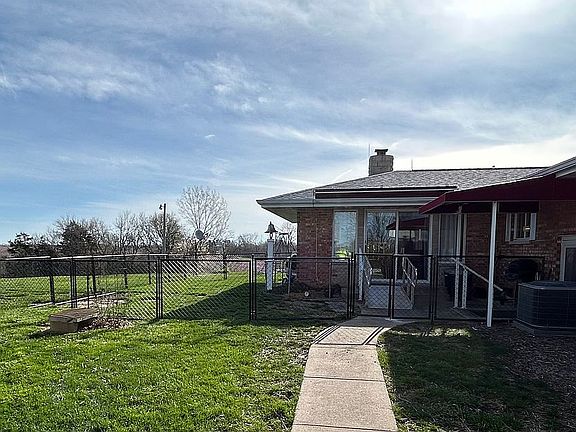 5th image of 2405 N County Road 900