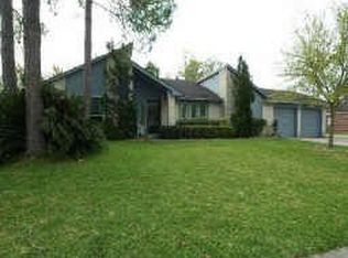 1314 Frontier Ln, Friendswood, TX 77546