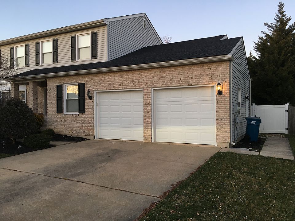 1st image of 123 Aspen Dr