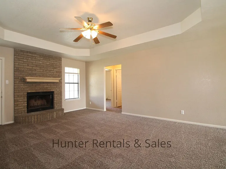 4705 Fawn Dr — Photo 3