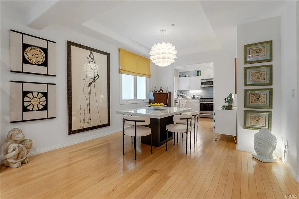 2 bed, 2.5 bath, 1485 sqft, $6,500 — Photo 4