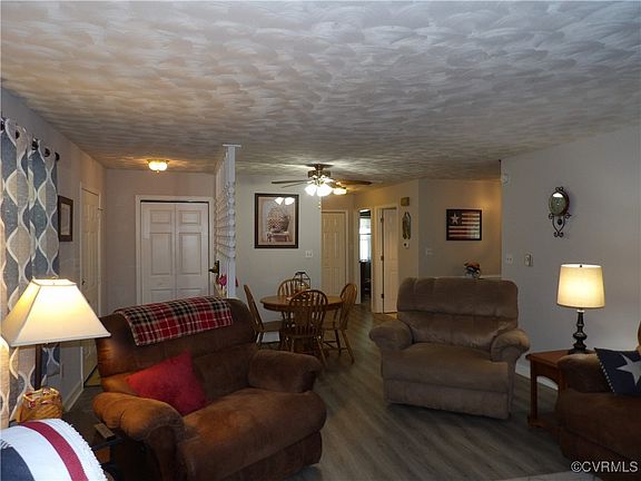 5th image of 20920 Glenwood Ave