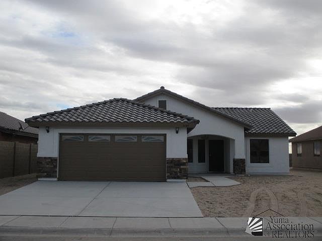 1st image of 2341 N Hurtado Ave