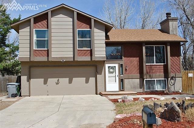 1st image of 790 Vondelpark Dr
