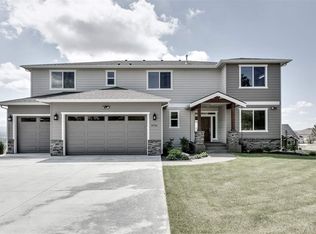 8706 E Woodside Ln, Spokane, WA 99217
