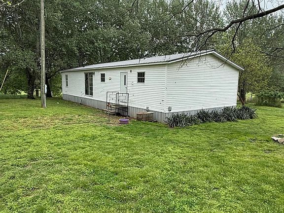 5th image of 16614 Farm Road 2080