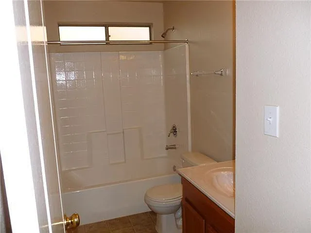 14188 Smokey Point Dr — Photo 8
