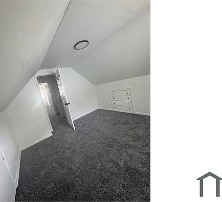 4th image of 23307 Williams Ave