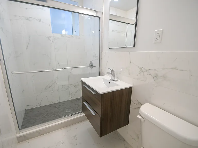930 Ogden Ave #11 — Photo 5
