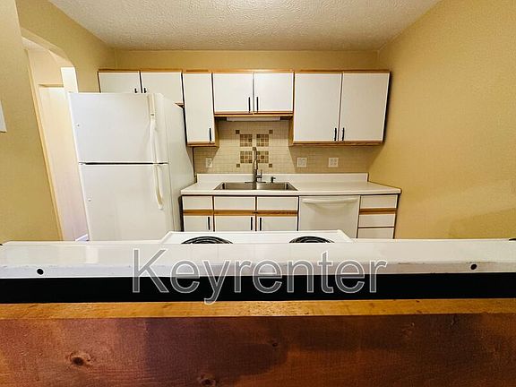 5th image of 2705 Sood Rd APT C