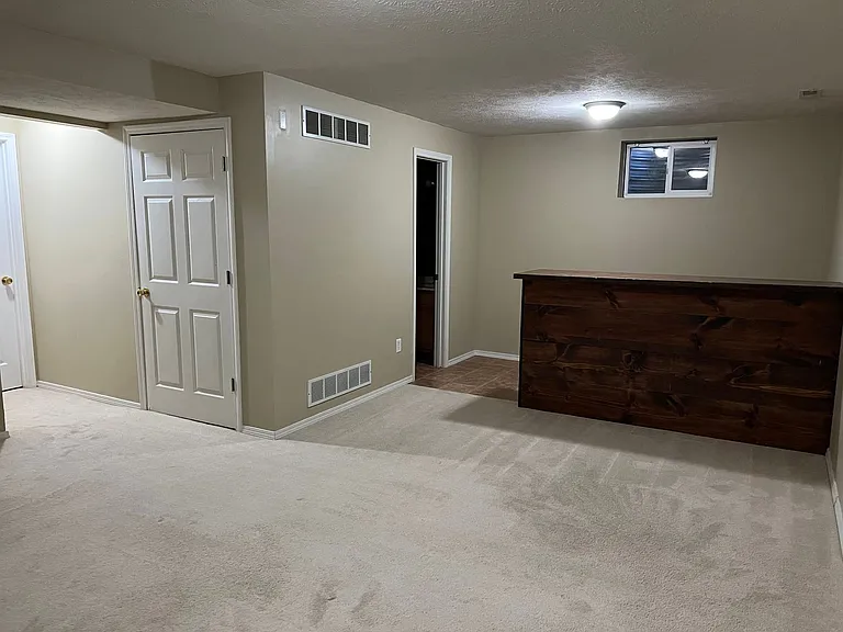 1034 Doral Dr — Photo 17