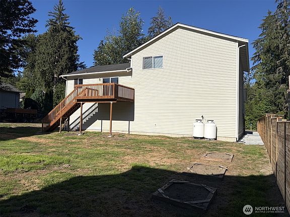 5th image of 11218 192nd Drive NE