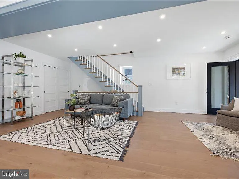 318 Dudley Ave — Photo 13