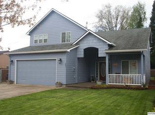 803 April Ln NE, Silverton, OR 97381
