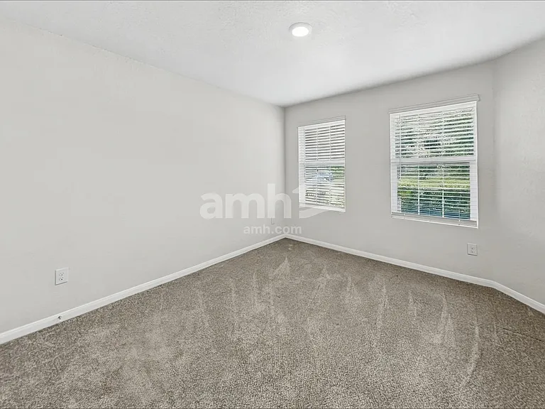 2709 Iberia Ct — Photo 12