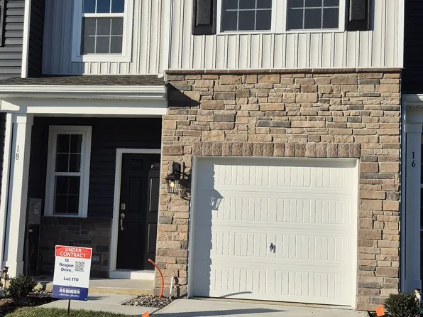 18 Reagan Dr, Runnemede, NJ 08078