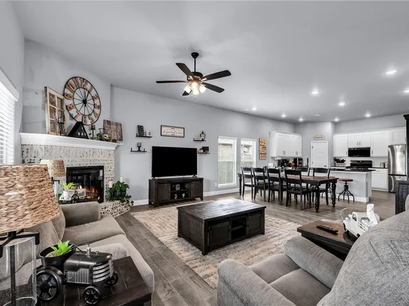 5339 Clear Springs Ave, Springdale, AR 72762