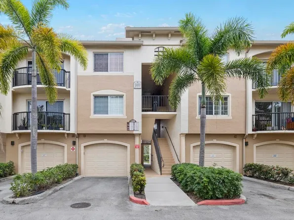 1400 Crestwood Court S #1401, Royal Palm Beach, FL 33411