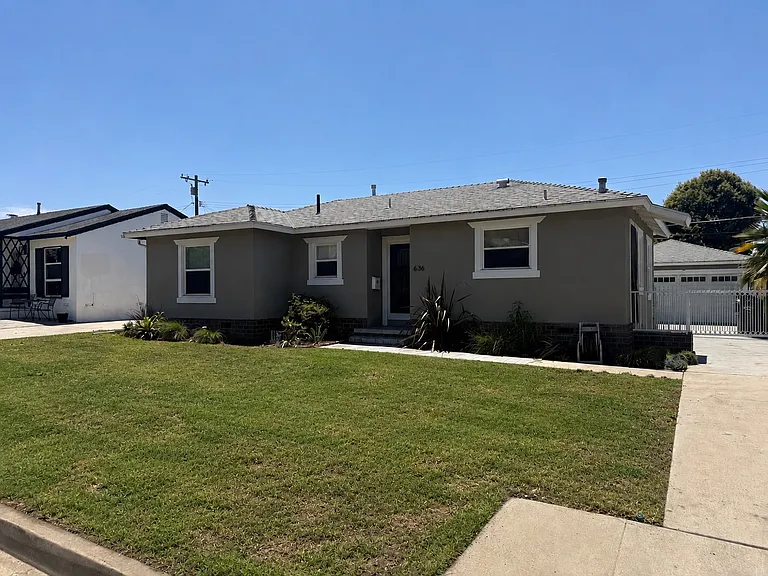 636 Invergarry St — Photo 1