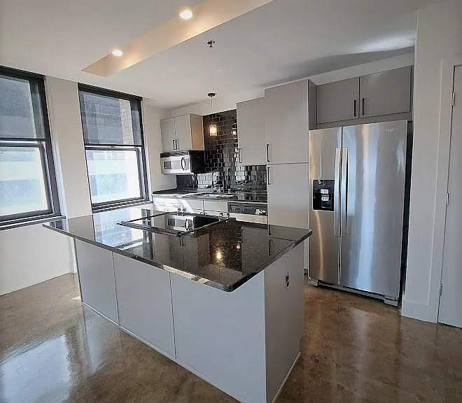 Dallas Power and Light Lofts — Photo 33