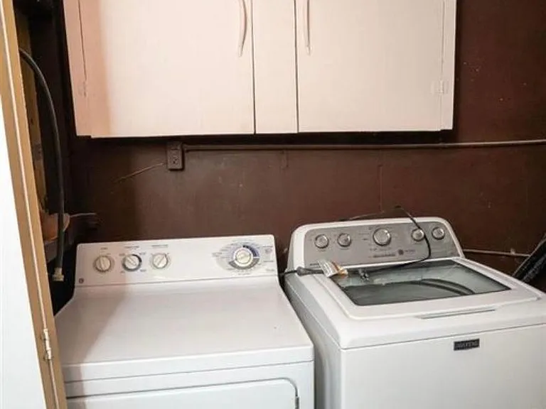 Washer and Dryer included! 
Photo credit: Kendra Nikol Designs.