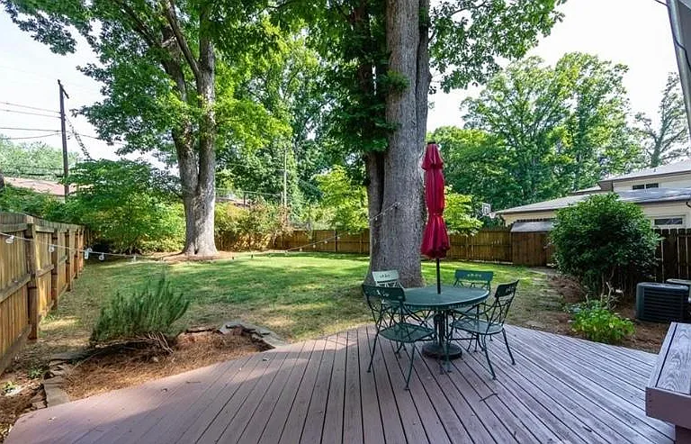 816 Sedgefield Rd — Photo 3