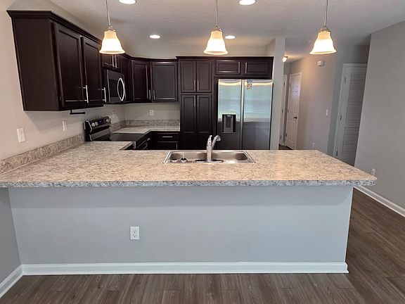3rd image of 4451 Civic Way