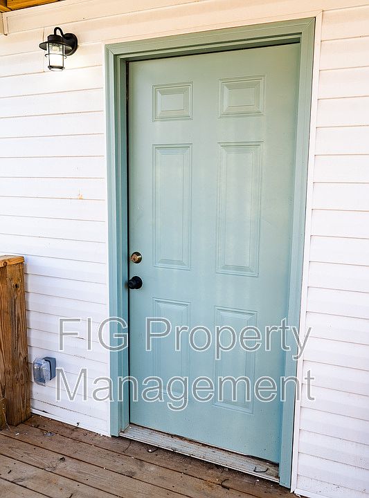 1st image of 2453 E 5th Ave #1