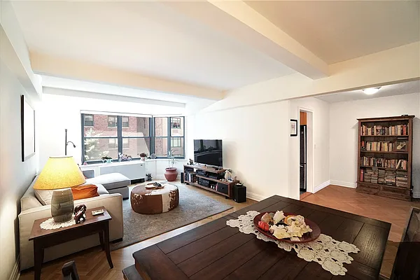 Sold by Renetta Real Estate | media 8