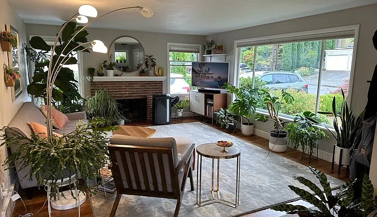 8549 2nd Ave NE — Photo 3