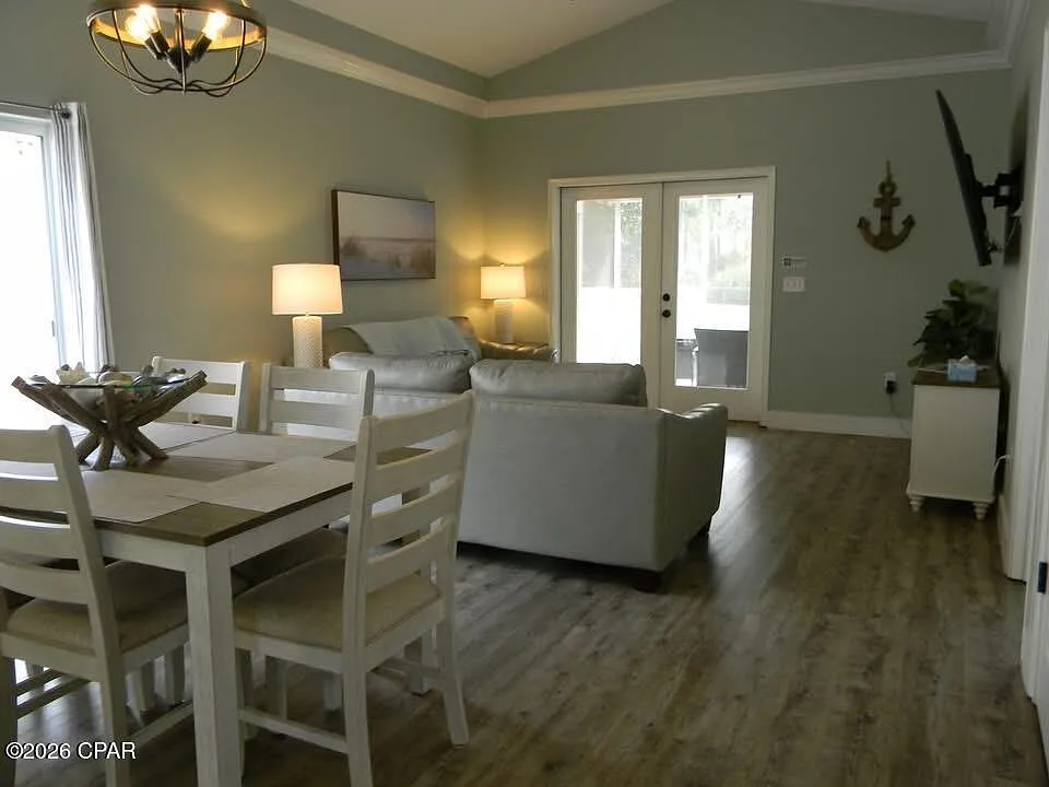 2 bed, 1056 sqft, $2,500 — Photo 4