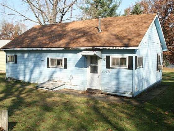 1st image of 4226 NW River Dr