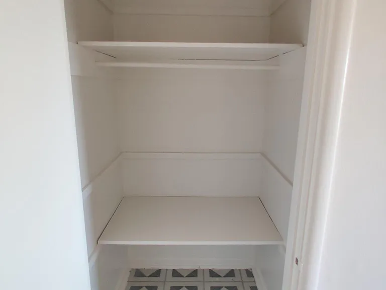 5725 Martel Ave #C — Photo 11
