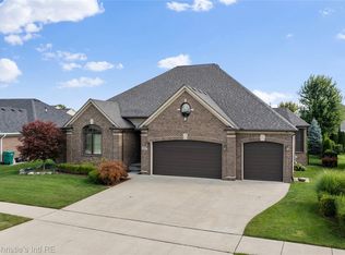 22587 Timbercrest Dr, Macomb, MI 48044