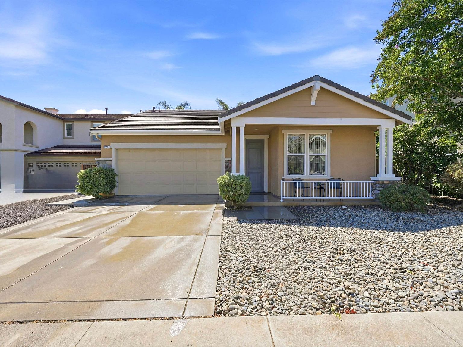 2706 Serene Ct — Deer Ridge Golf Club